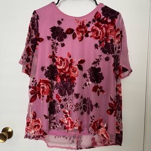 Kiara Floral Velvet Top Vici